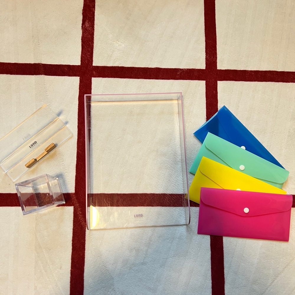 Desk organizers